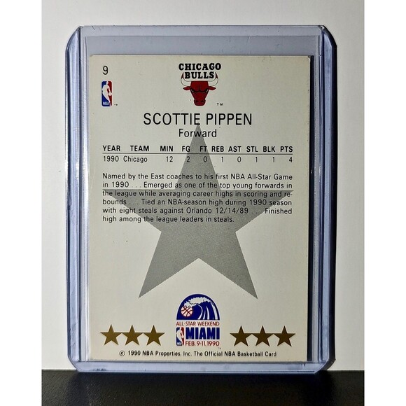 Scottie Pippen 1990 NBA Hoops NBA #9 Card Chicago Bulls - Picture 2 of 2